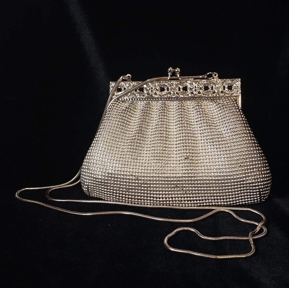 🤑🤑Hillard & Hanson Silver Mesh Evening Bag